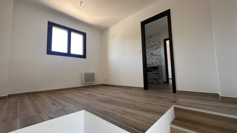 Maison neuve à étage