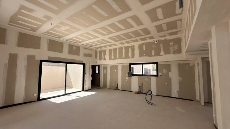 Système de climatisation gainable intégré dans une villa plain pied à Grans