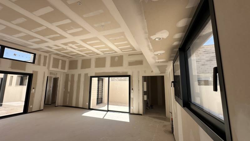 Villa de plain pied à Grans