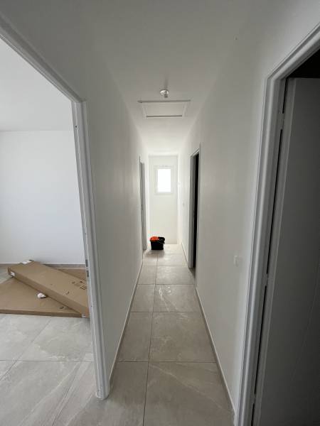 Maison en R+1 à Lamanon